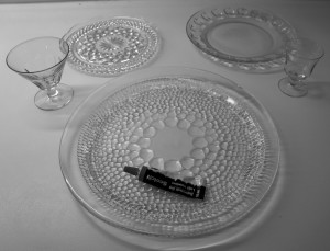 DSC00985 300x229 Swedish DIY tips: make your own 3 teir cookie plate